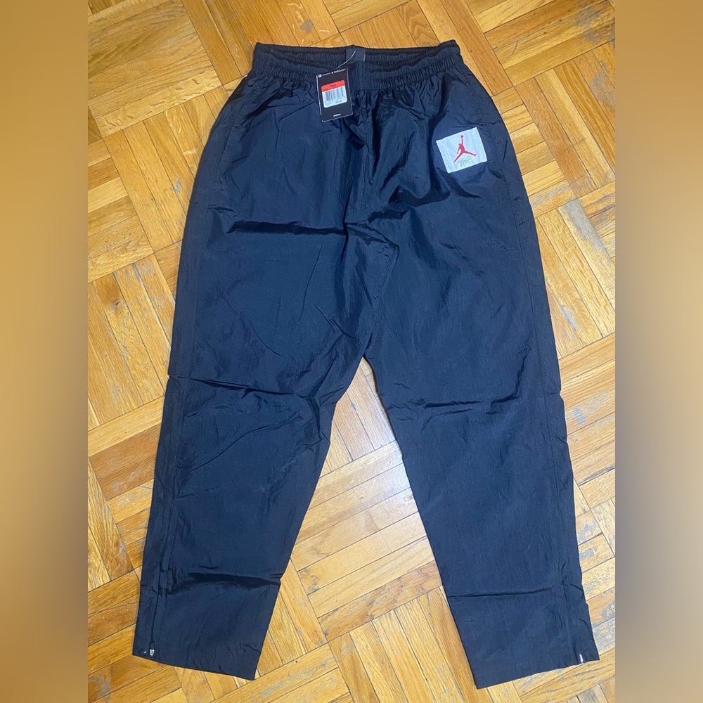 Jordan Men's Black windbreaker pants